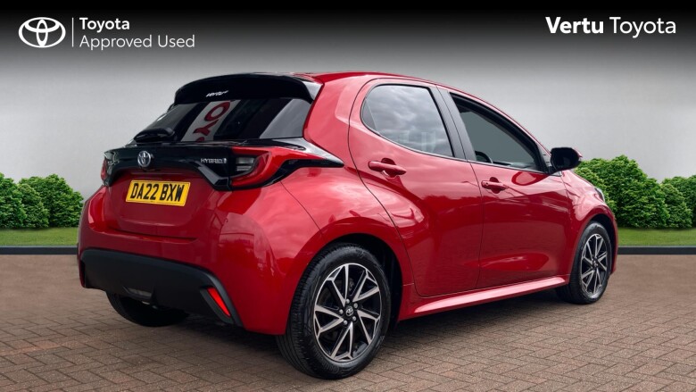 Toyota Yaris 1.5 Hybrid Design 5dr CVT Hybrid Hatchback